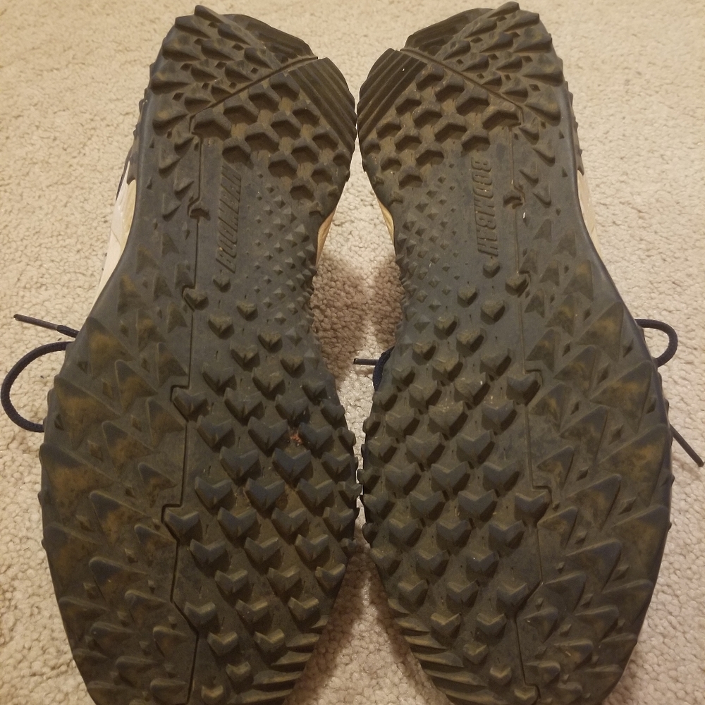 Cleats - Picture 4 of 4